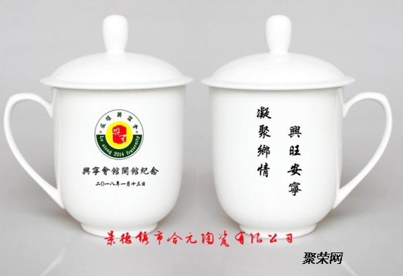 了解如何挑选和购买优质的陶瓷工艺品，尤其是那些精美的摆件！